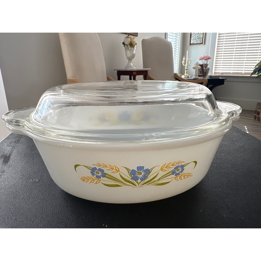 Vintage Fire-King Blue Wheat Milk Glass Oval Casserole Dish with Lid 1.5 Qt 467